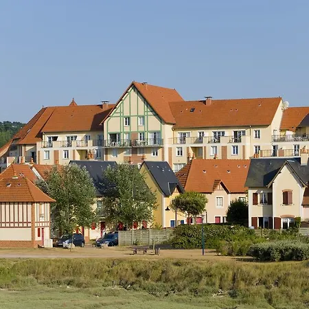 Port Guillaume - Maeva Апартаменты