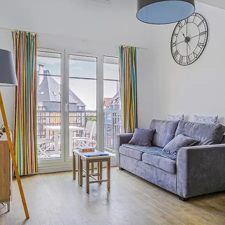 Port Guillaume - Maeva Апартаменты