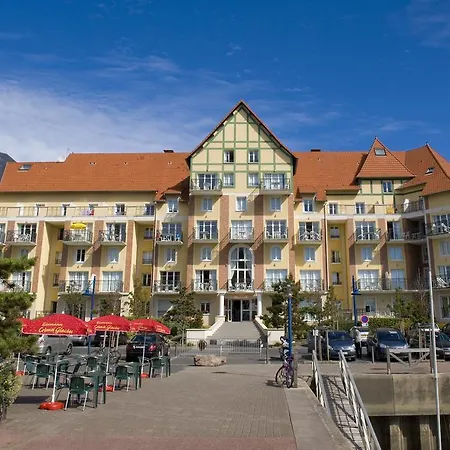 Port Guillaume - Maeva 아파트 *
